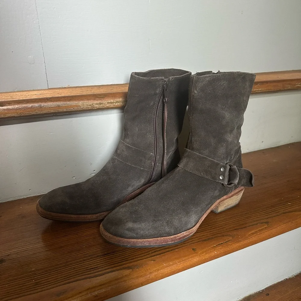 Free People Vienna Distress Suede Ankle Boot in Dark brown Women’s 39 (8.5) - Picture 3 of 13